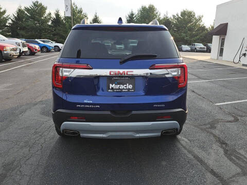 2023 GMC Acadia SLT