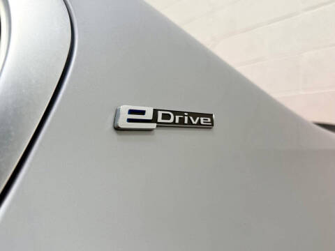 2017 BMW 3 Series 330e iPerformance