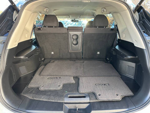 2016 Nissan Rogue SV