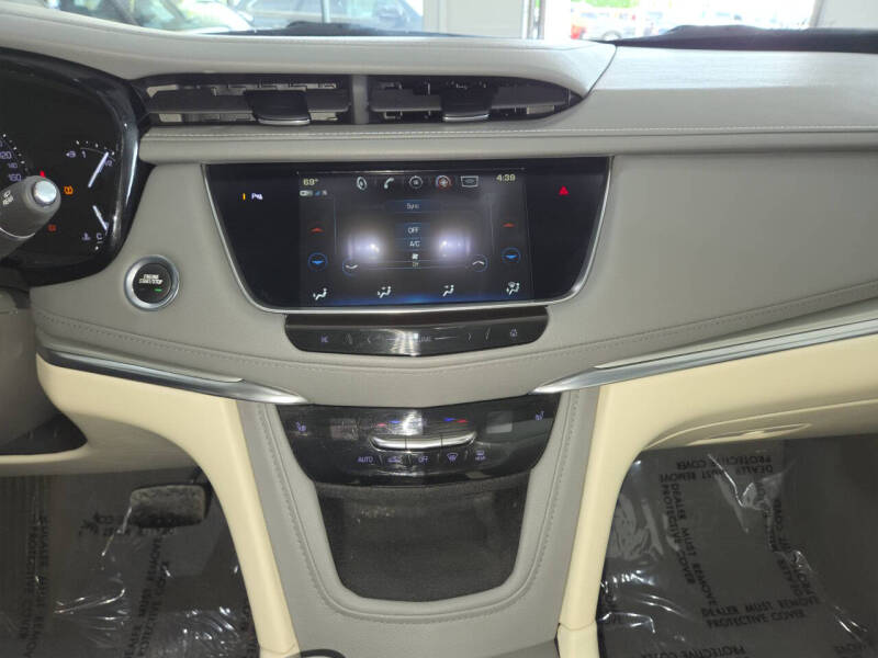 2018 Cadillac XT5 Luxury