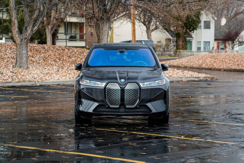 2025 BMW iX xDrive50