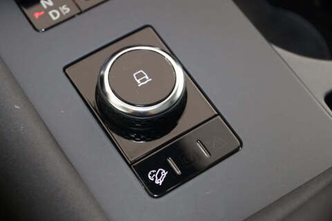 2023 Land Rover Discovery P300 S