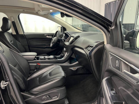 2019 Ford Edge Titanium