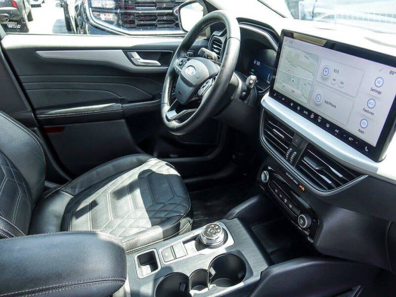 2023 Ford Escape Hybrid Platinum
