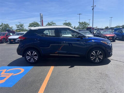 2020 Nissan Kicks SR