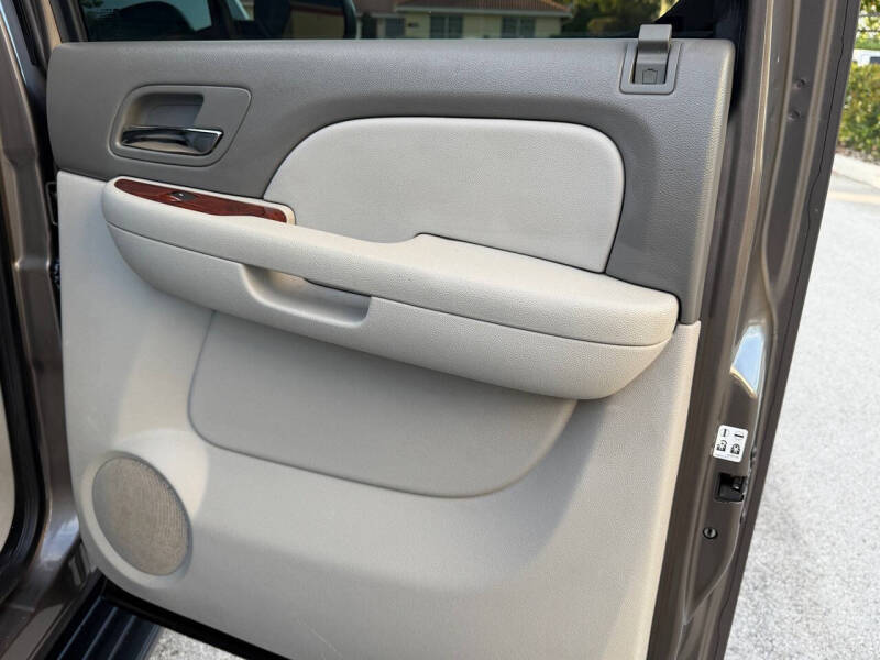 2011 GMC Yukon XL SLT
