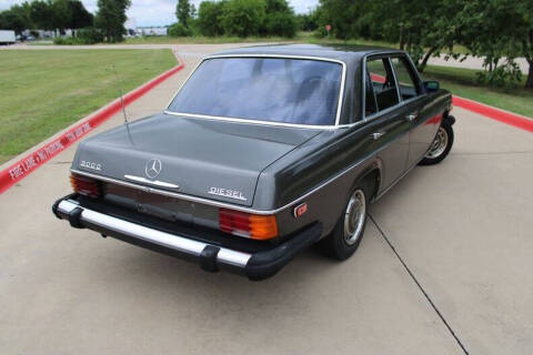 1976 Mercedes-Benz 300-Class