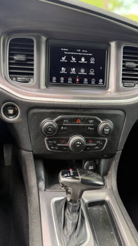 2019 Dodge Charger SXT