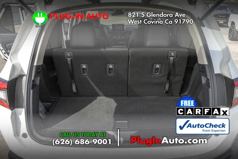 2023 Honda Pilot EX-L w/Rear Captain's Chairs