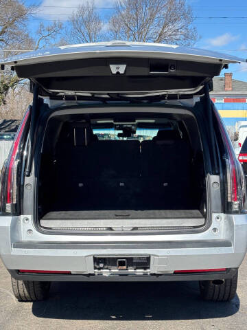 2019 Cadillac Escalade ESV Luxury