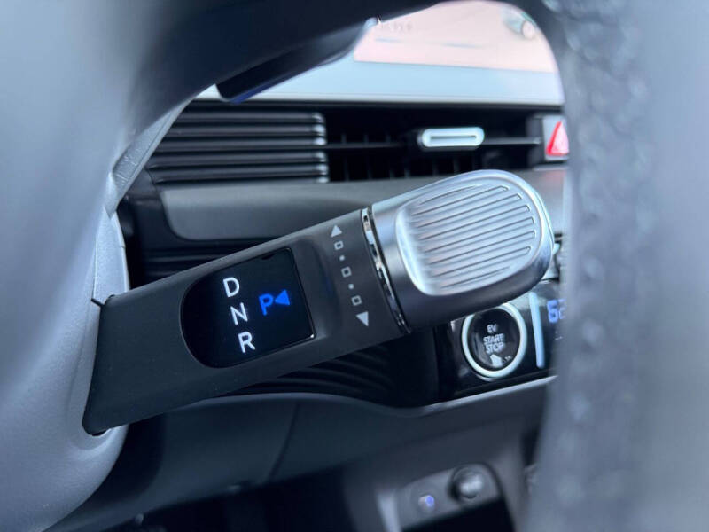 2024 Hyundai Ioniq 5 SE