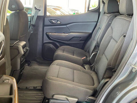 2022 GMC Acadia SLE