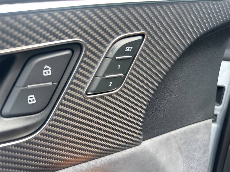 2025 Audi RS Q8 performance 4.0T quattro