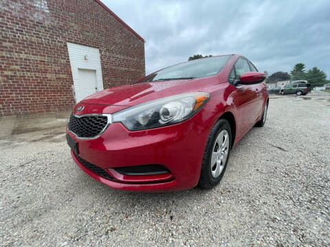 2015 Kia Forte for sale at Styln Motors LLC in El Paso IL