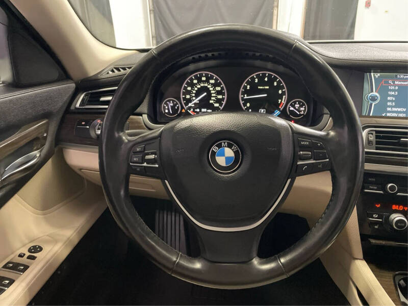 2012 BMW 7 Series 740i