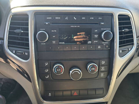 2011 Jeep Grand Cherokee Laredo