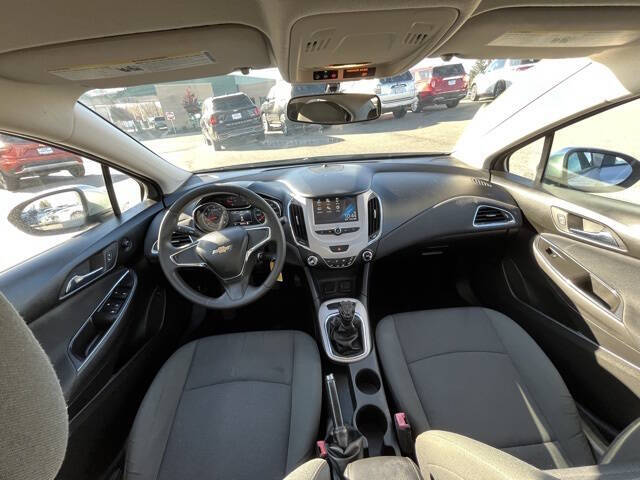 2017 Chevrolet Cruze LS Manual