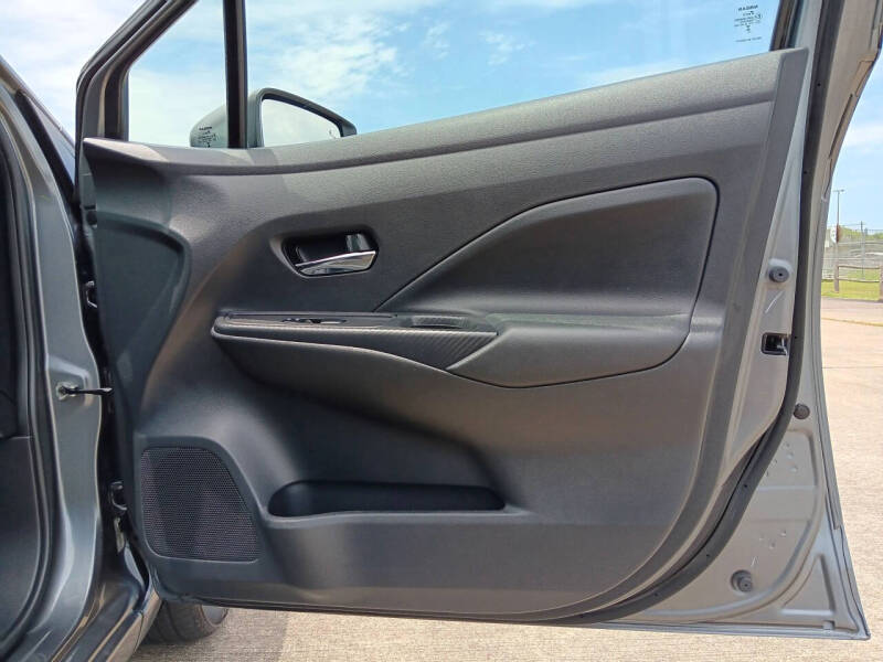 2023 Nissan Versa SV