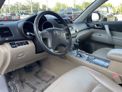 2010 Toyota Highlander SE