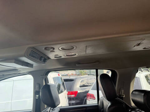 2012 Nissan Armada Platinum