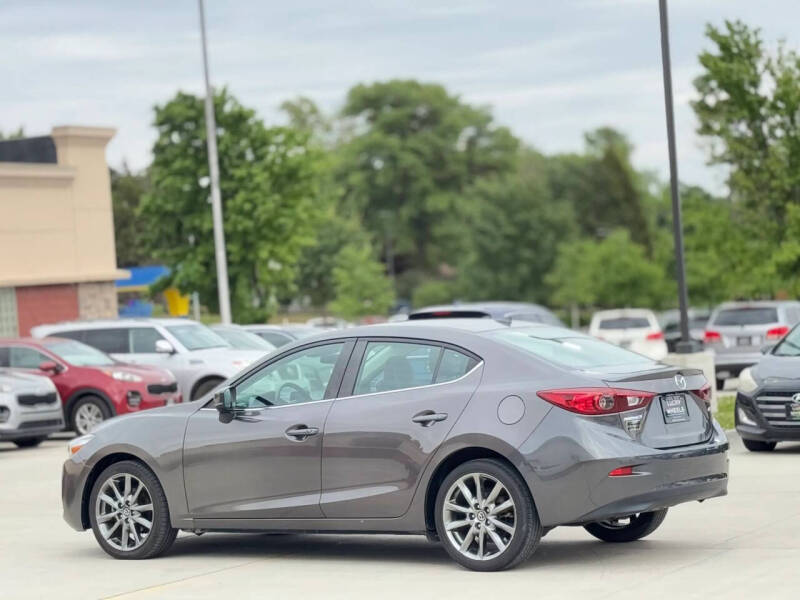 2018 Mazda MAZDA3 Touring