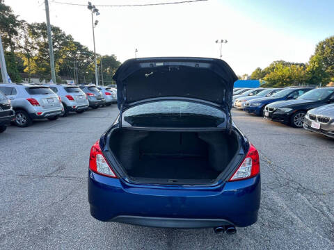 2018 Nissan Versa SV
