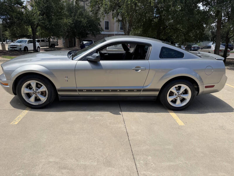 2008 Ford Mustang V6 Deluxe