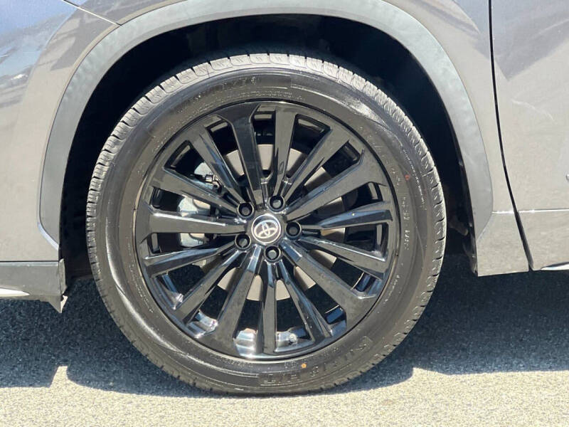 2023 Toyota Highlander XSE