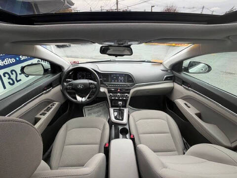 2019 Hyundai Elantra SE