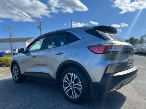 2022 Ford Escape Hybrid SEL