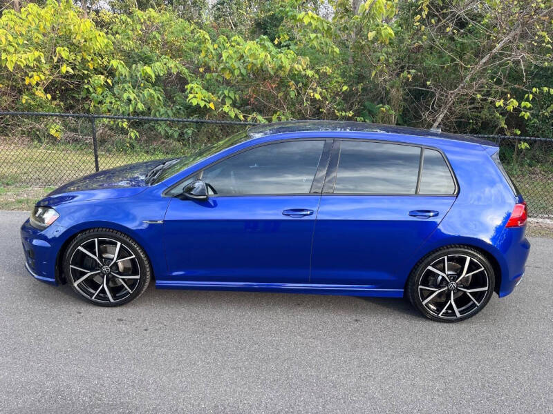 2017 Volkswagen Golf R 4Motion