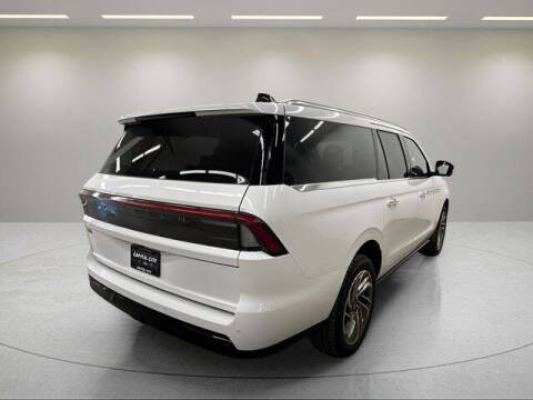 2027 Lincoln Navigator L Reserve