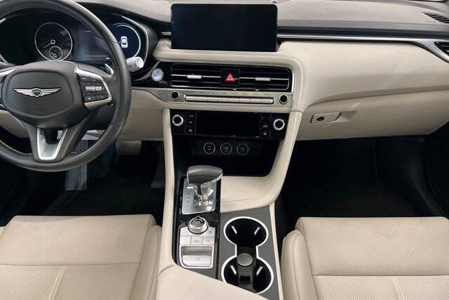 2025 Genesis G70