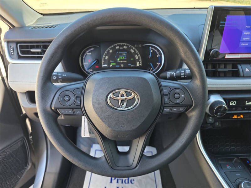 2025 Toyota RAV4 Hybrid XLE