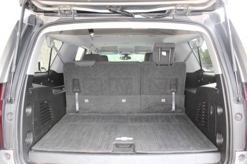 2017 Chevrolet Suburban LS