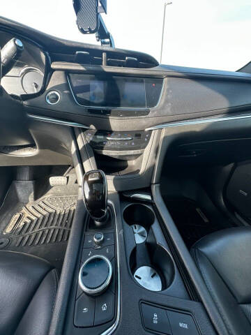 2020 Cadillac XT5 Premium Luxury