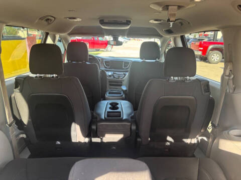 2017 Chrysler Pacifica Touring Plus