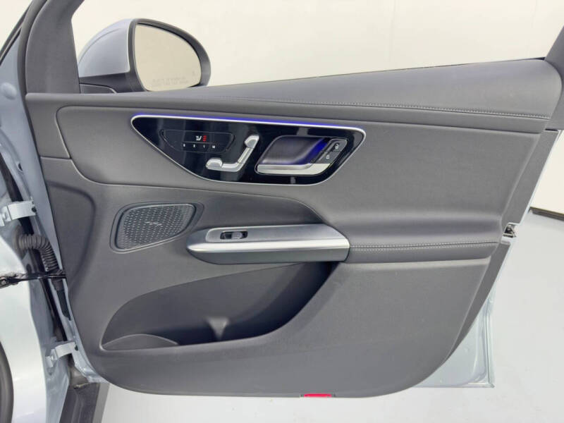 2025 Mercedes-Benz GLC GLC 300