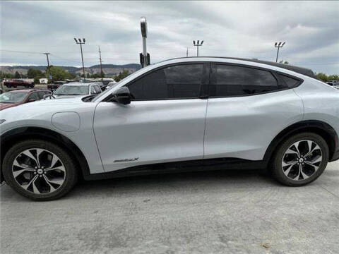 2022 Ford Mustang Mach-E Premium