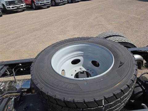 2025 Ford F-600 Super Duty