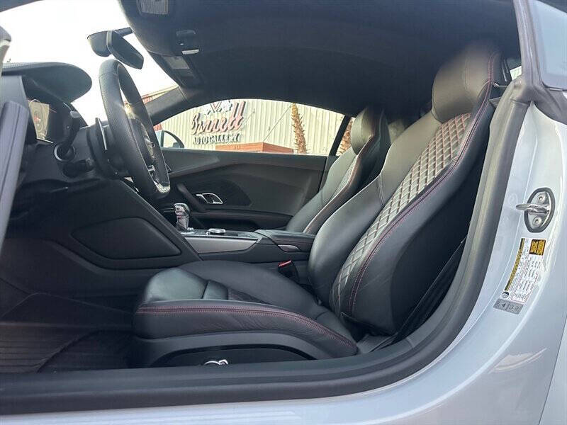 2023 Audi R8 5.2 V10 performance