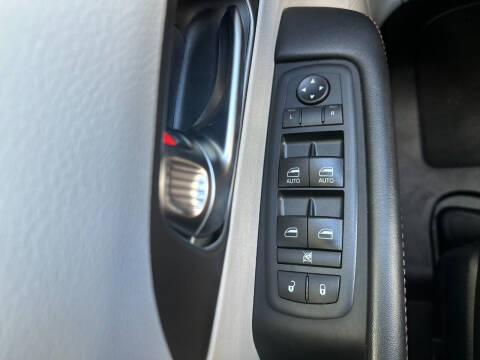 2020 Chrysler Pacifica Touring