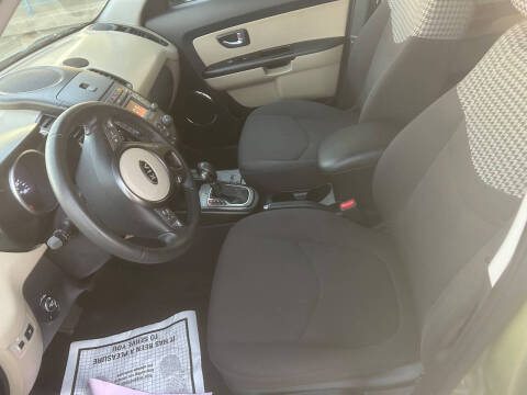 2012 Kia Soul +