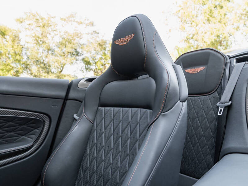 2024 Aston Martin DB12 Volante