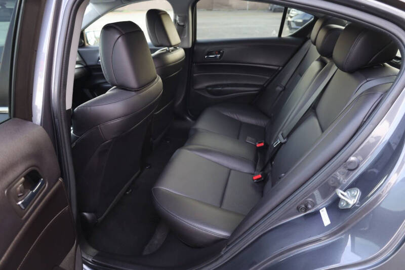 2018 Acura ILX