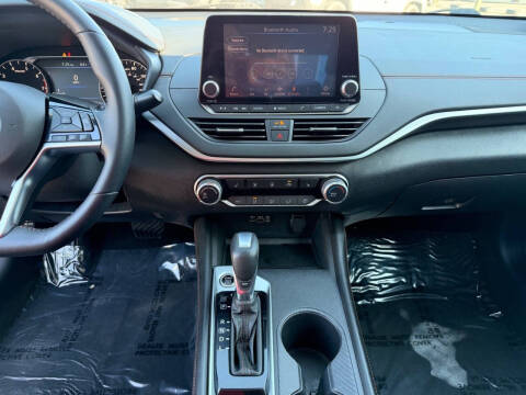 2021 Nissan Altima 2.5 SR