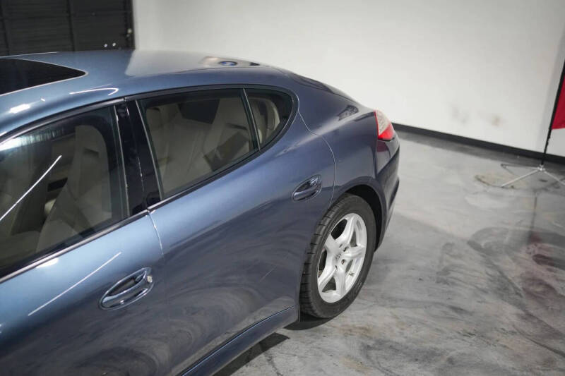 2011 Porsche Panamera