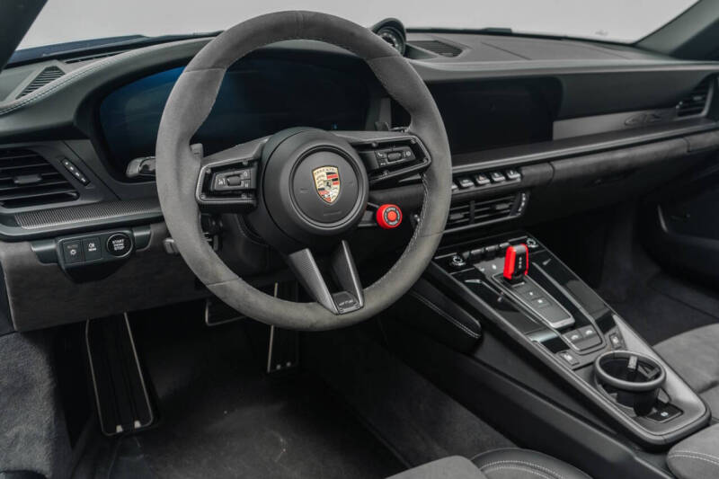 2025 Porsche 911 Targa 4 GTS