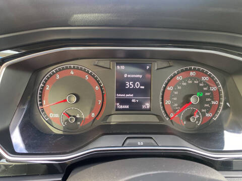 2019 Volkswagen Jetta R-Line