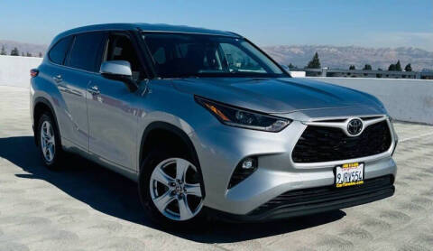 2021 Toyota Highlander LE